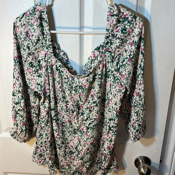 Reitmans Large Floral Off The Shoulder Blouse - Picture 6 of 6
